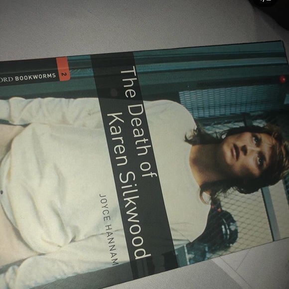 English book - Picture 2 of 2